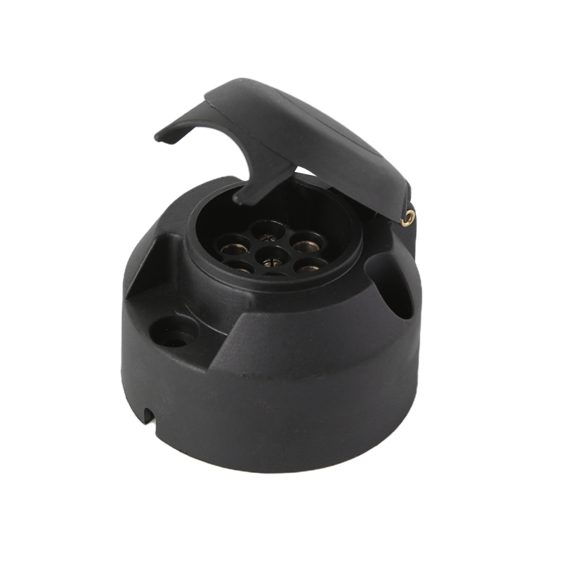 Kan et trailerstik i europæisk stil håndtere forskellige elektriske spændinger eller strømkrav?